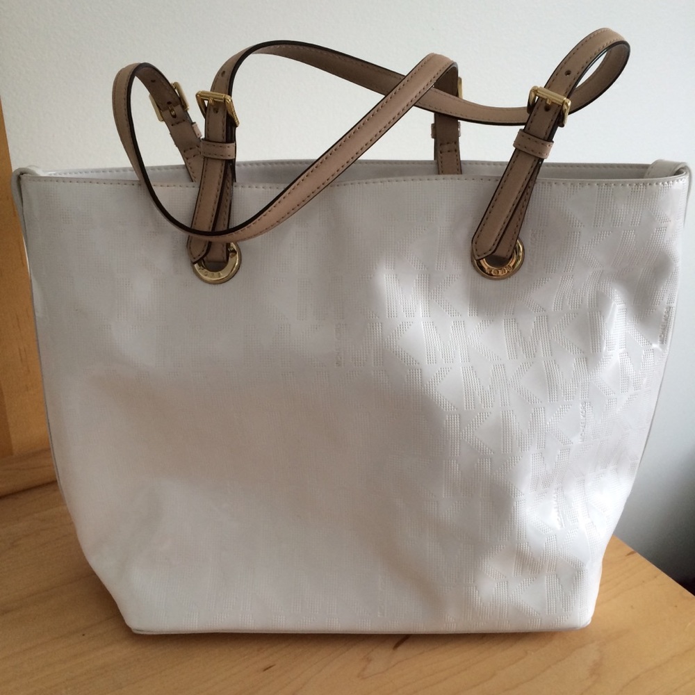 White Michael Kors Bag